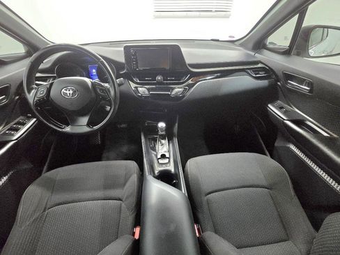 Used 2018 Toyota C-HR XLE image 14