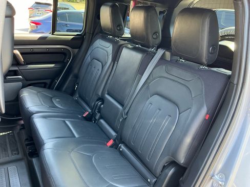 Used 2023 Land Rover Defender 110 X image 19