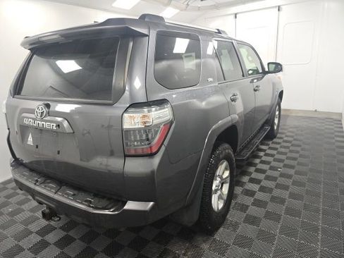 Used 2021 Toyota 4Runner SR5 AWD/4WD image 6