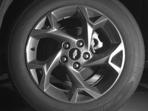 Used 2025 Chevrolet Trax LT w/ LT Convenience Package FWD image 14