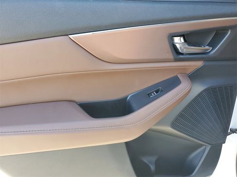 Certified 2023 Acura MDX FWD w/ Technology Package image 16