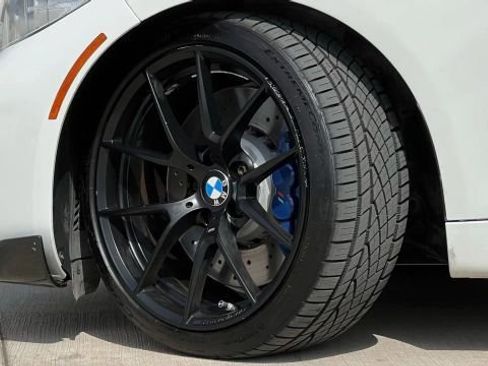 Used 2018 BMW M2 image 45