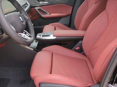 New 2027 BMW X1 xDrive28i w/ Technology Package AWD/4WD image 4