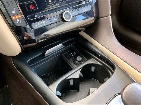 Used 2019 INFINITI QX50 Essential w/ Sensory Package FWD image 34