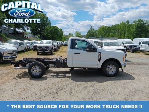 New 2026 Ford F250 XL w/ XL Chrome Package RWD image 6