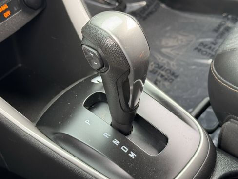 Used 2019 Chevrolet Trax LT w/ LT Convenience Package image 10