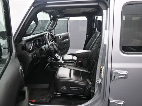 Used 2021 Jeep Wrangler Unlimited Sahara w/ Uconnect 4C Nav & Sound Group AWD/4WD image 10