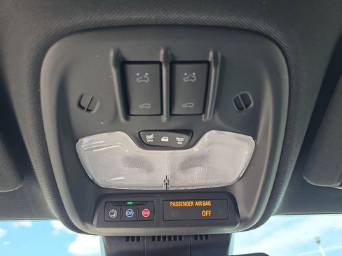 Certified 2025 Chevrolet Colorado ZR2 w/ Technology Package image 19