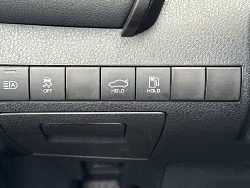 Used 2022 Toyota Camry SE FWD image 32
