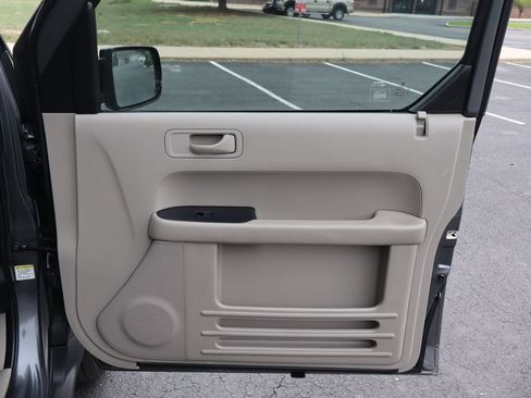 Used 2011 Honda Element EX image 26