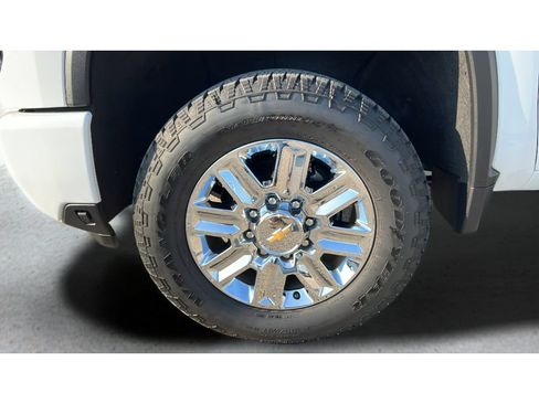 Used 2024 Chevrolet Silverado 3500 High Country AWD/4WD image 36