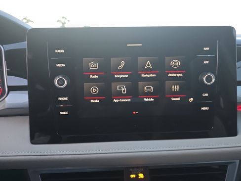 New 2025 Volkswagen Taos SEL image 21