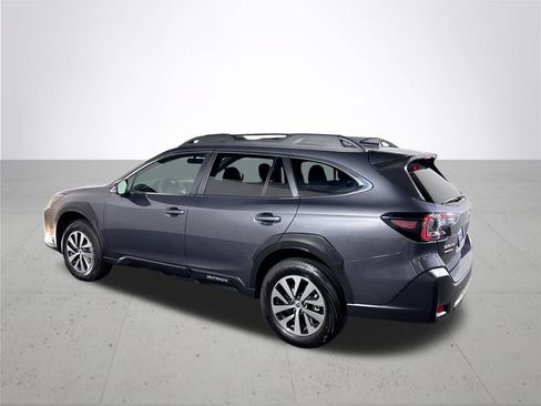Certified 2024 Subaru Outback Premium AWD/4WD image 9