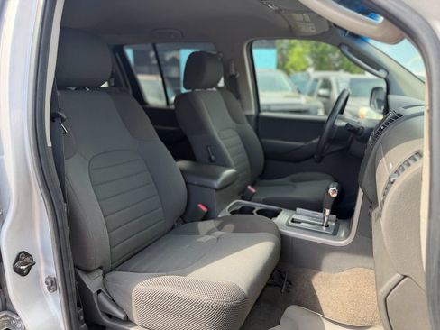Used 2008 Nissan Pathfinder S AWD/4WD image 6