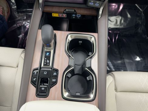 New 2026 Lexus RX 450h AWD image 23