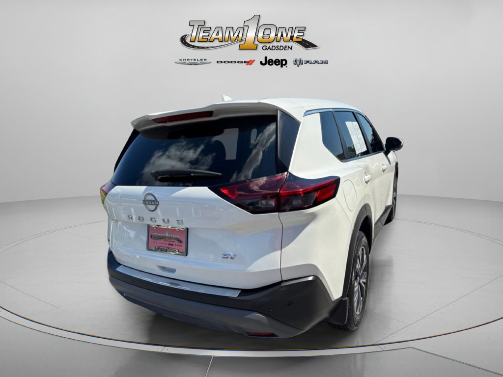 Used 2023 Nissan Rogue SV FWD image 9