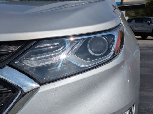 Used 2020 Chevrolet Equinox LS w/ LS Convenience Package image 28