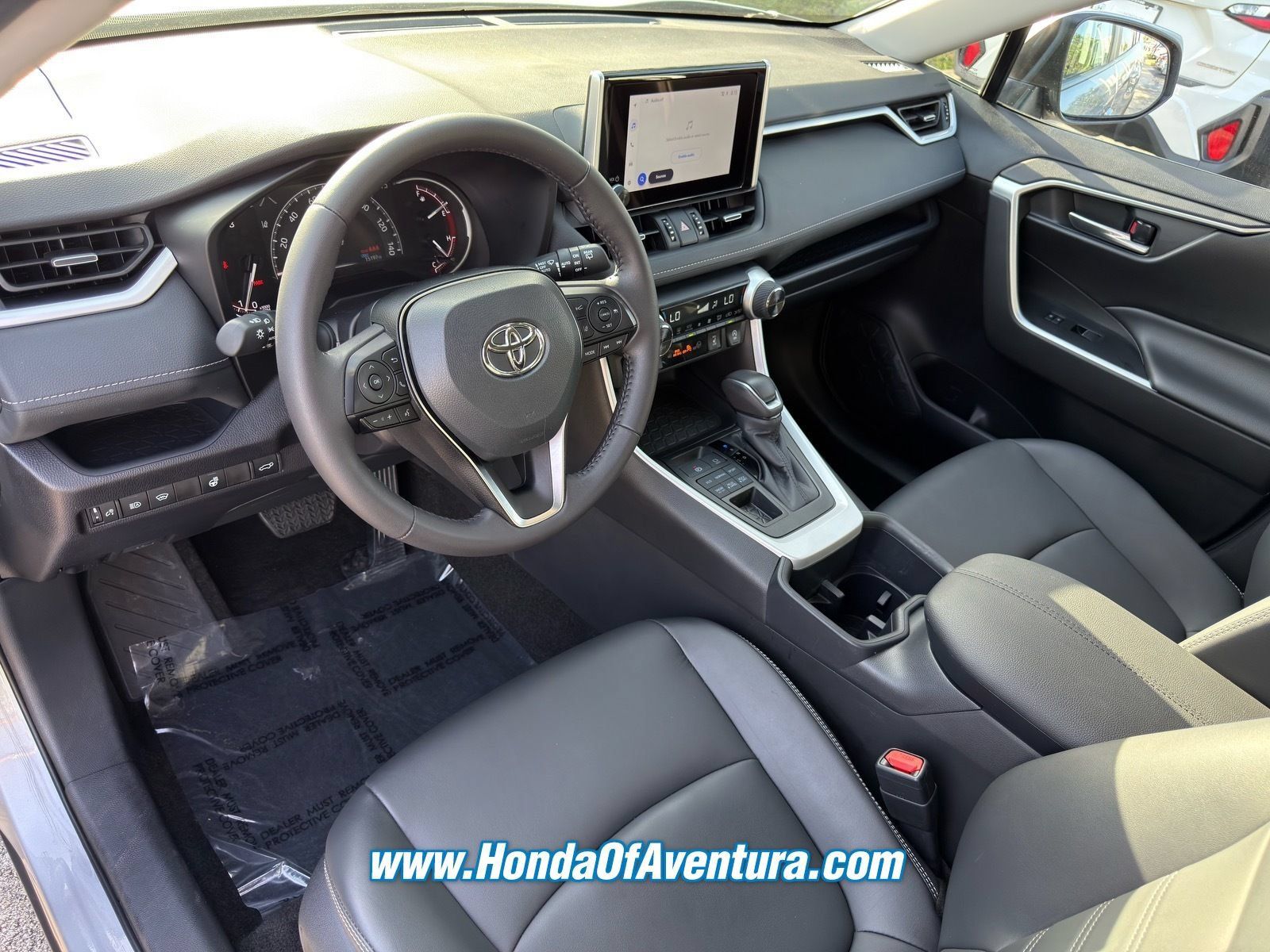 Used 2025 Toyota RAV4 XLE Premium w/ Weather Package AWD/4WD image 26