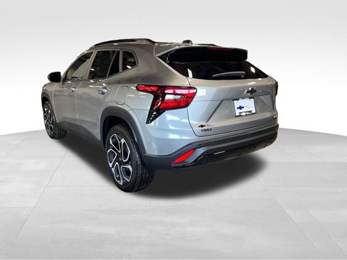 New 2026 Chevrolet Trax RS w/ Driver Confidence Package FWD image 3