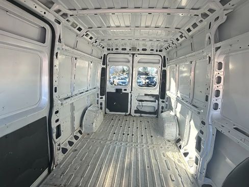 Used 2017 RAM ProMaster 2500 image 15