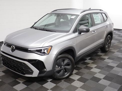 New 2026 Volkswagen Taos S image 2