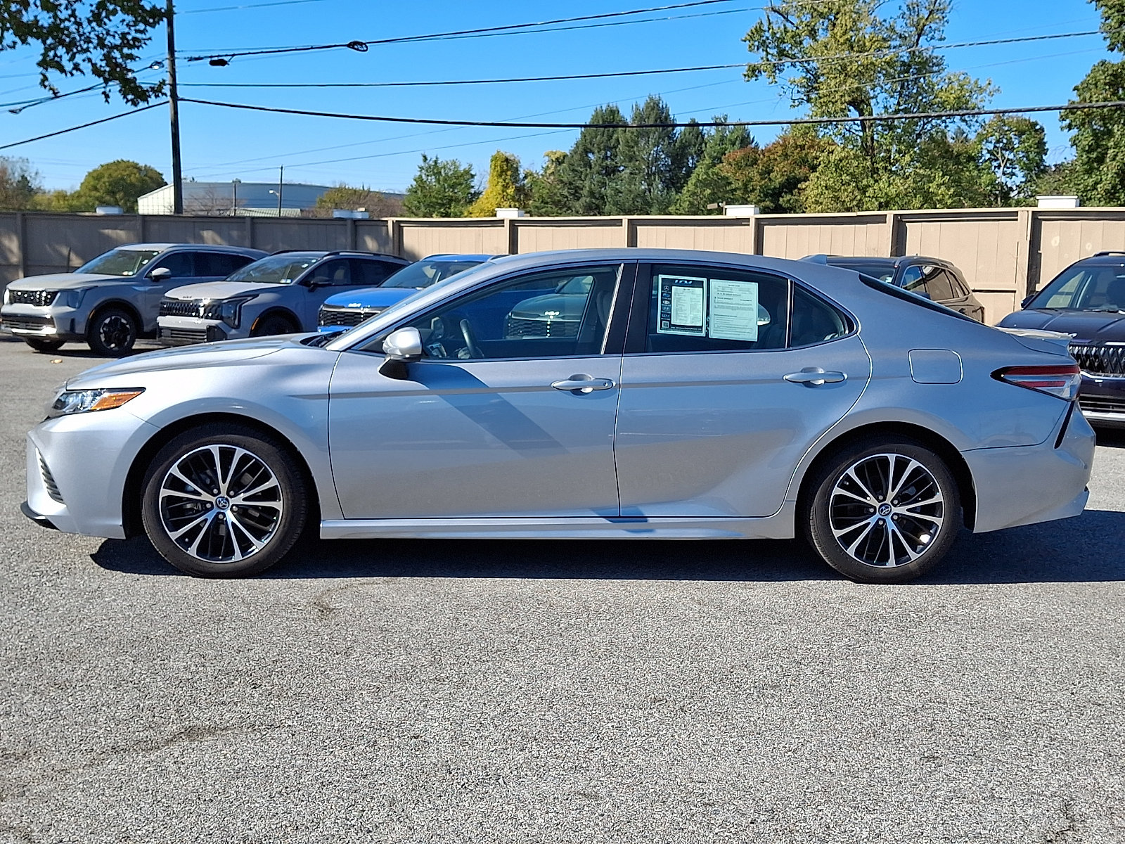 Used 2019 Toyota Camry SE w/ Protection Package (Q2) FWD image 8