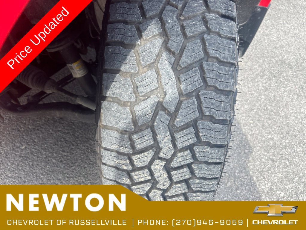 Used 2022 Chevrolet Silverado 1500 LT AWD/4WD image 44