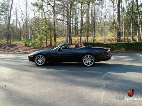Used 2003 Jaguar XK8 Convertible image 32