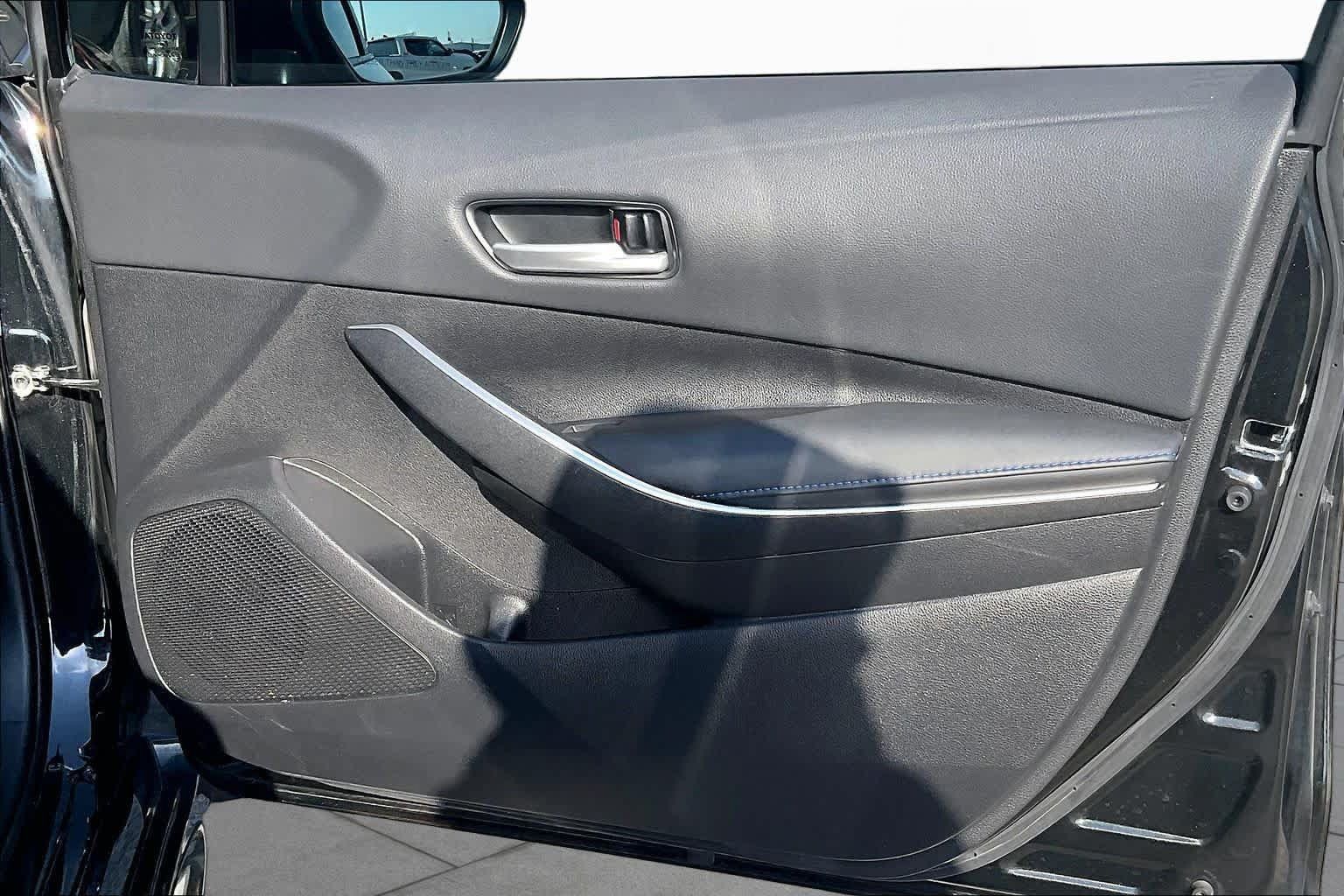 Used 2022 Toyota Corolla SE FWD image 22