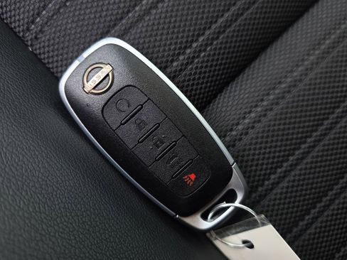 Used 2025 Nissan Rogue SV w/ Rock Creek Premium Package image 38