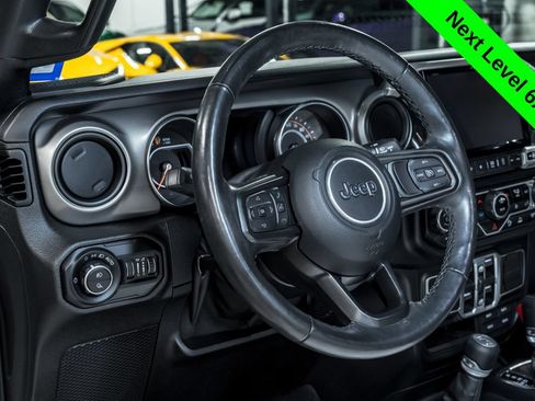 Used 2021 Jeep Gladiator Sport AWD/4WD image 12