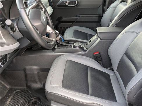 Used 2024 Ford Bronco Black Diamond image 16