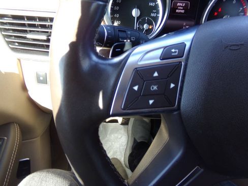 Used 2014 Mercedes-Benz ML 350 2WD image 61
