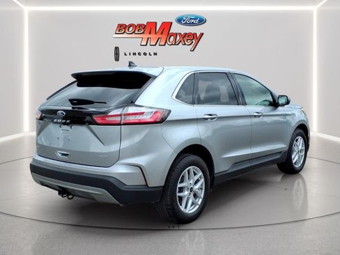 Used 2024 Ford Edge SEL w/ Convenience Package AWD/4WD image 4