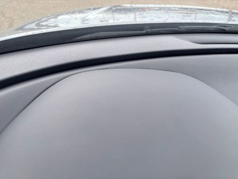 Used 2025 Kia Soul LX w/ LX Technology Package FWD image 34