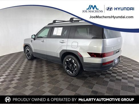 Used 2025 Hyundai Santa Fe SEL image 8