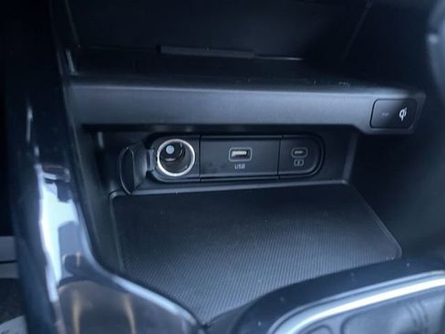 Used 2023 Kia Soul EX image 25
