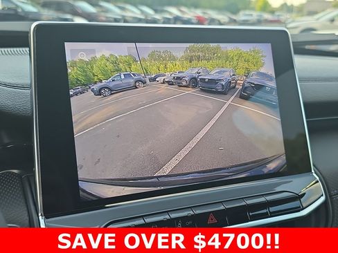 New 2025 Jeep Compass Latitude w/ Sun & Sound Group image 24