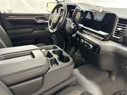Used 2024 Chevrolet Silverado 1500 LT image 26