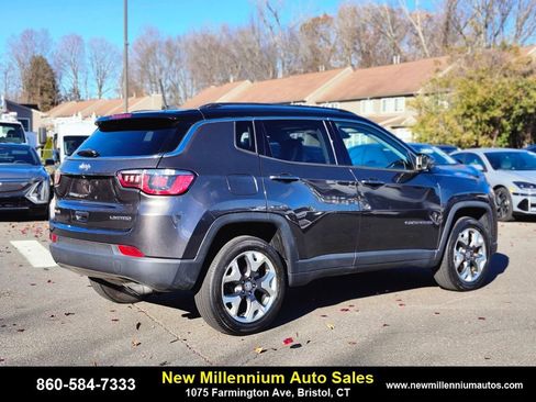Used 2019 Jeep Compass Limited image 5