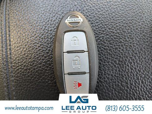 Used 2019 Nissan Titan SV w/ SV Convenience Package image 30