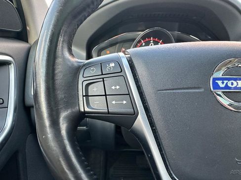 Used 2017 Volvo XC60 T5 Dynamic w/ Preferred Option Package image 11