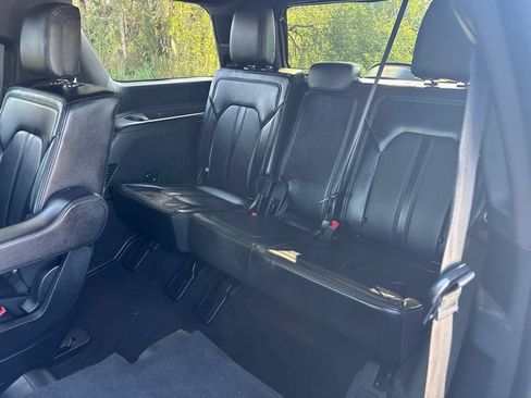 Used 2021 Ford Expedition Limited AWD/4WD image 23