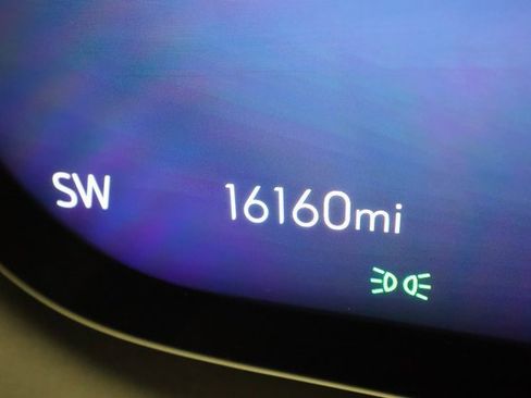 Certified 2025 Buick Enclave Avenir w/ Super Cruise Package image 14