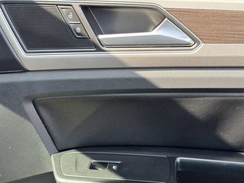 Used 2019 Volkswagen Atlas SEL FWD image 20