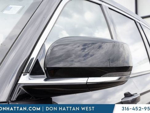 Used 2023 Jeep Grand Cherokee L Limited AWD/4WD image 32