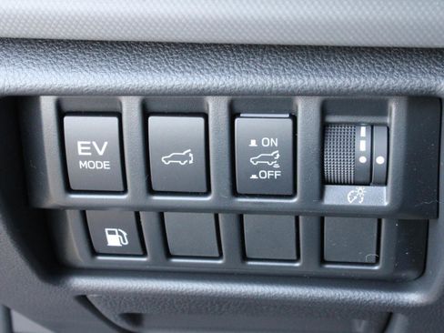 Used 2025 Subaru Forester Sport AWD/4WD image 26