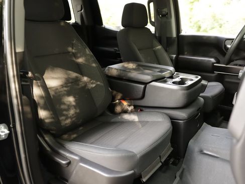 Used 2023 Chevrolet Silverado 1500 Custom Trail Boss w/ Midnight Edition AWD/4WD image 28