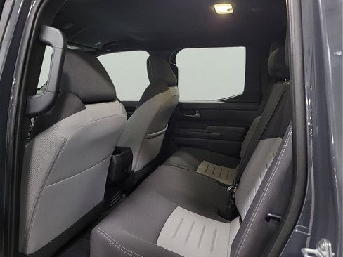 Used 2024 Toyota Tacoma TRD Off-Road image 9