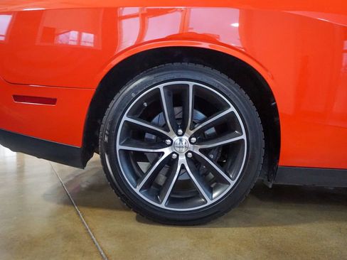Used 2016 Dodge Challenger R/T Scat Pack image 11